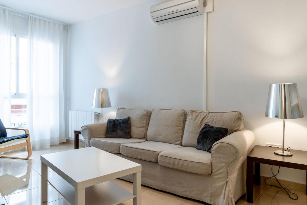 Fun Building Flats By Homeabout Malaga Exterior photo