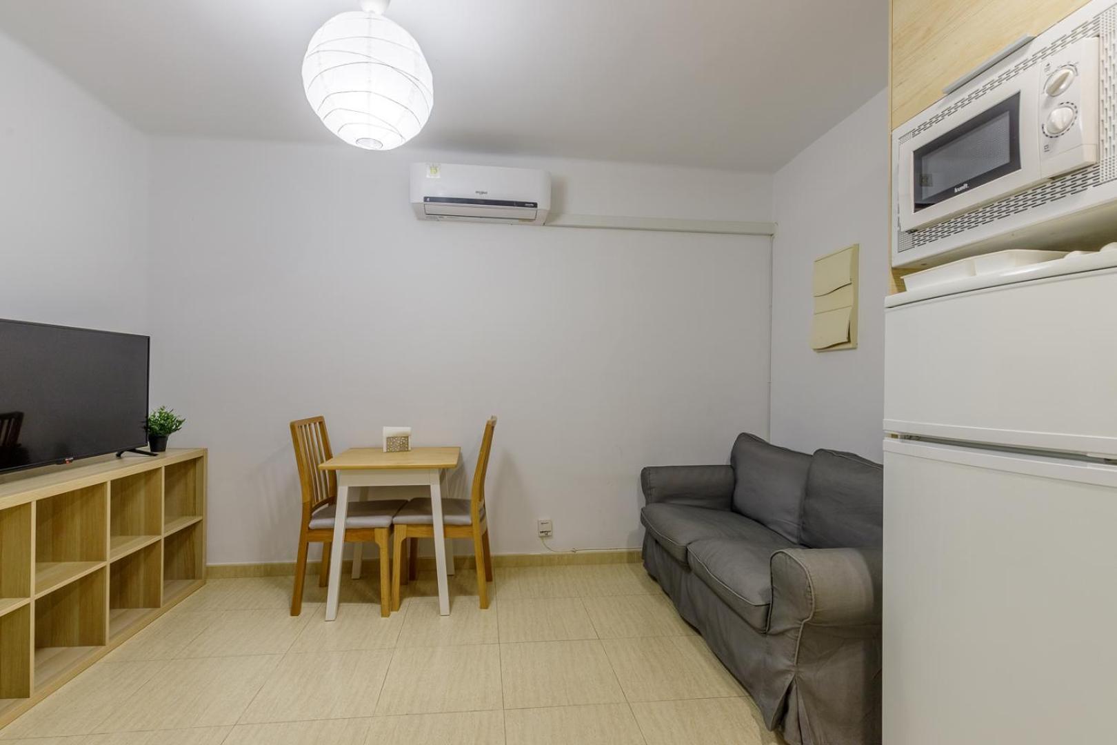 Fun Building Flats By Homeabout Malaga Exterior photo