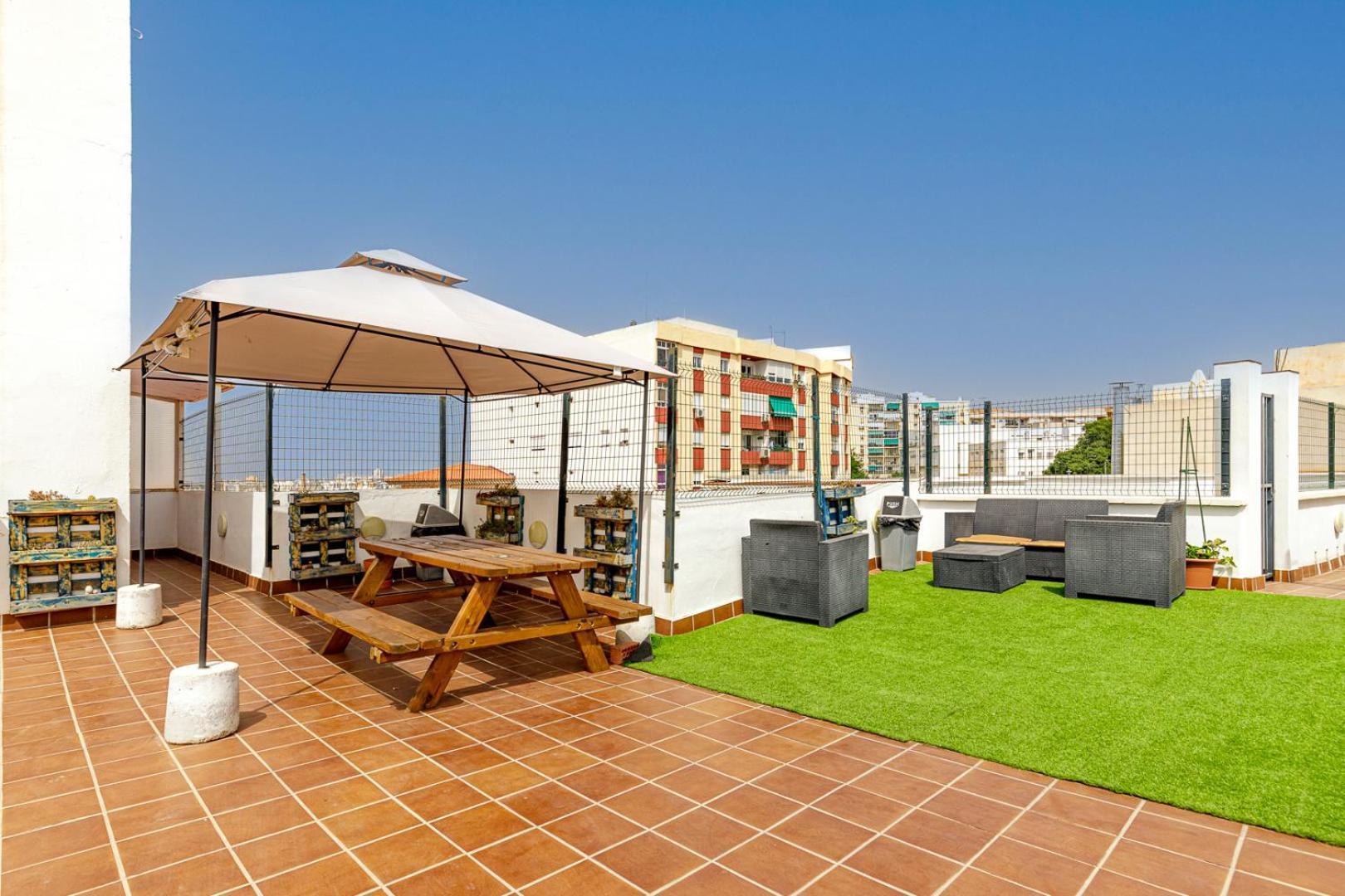 Fun Building Flats By Homeabout Malaga Exterior photo