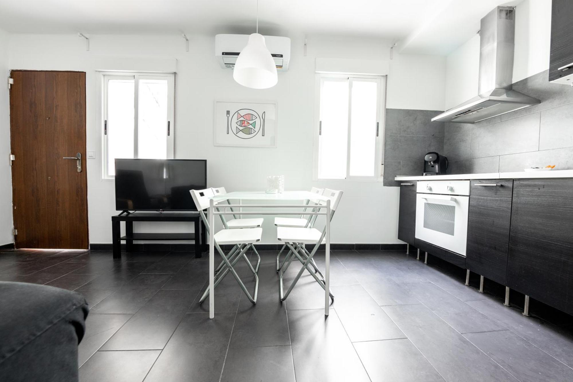 Fun Building Flats By Homeabout Malaga Exterior photo